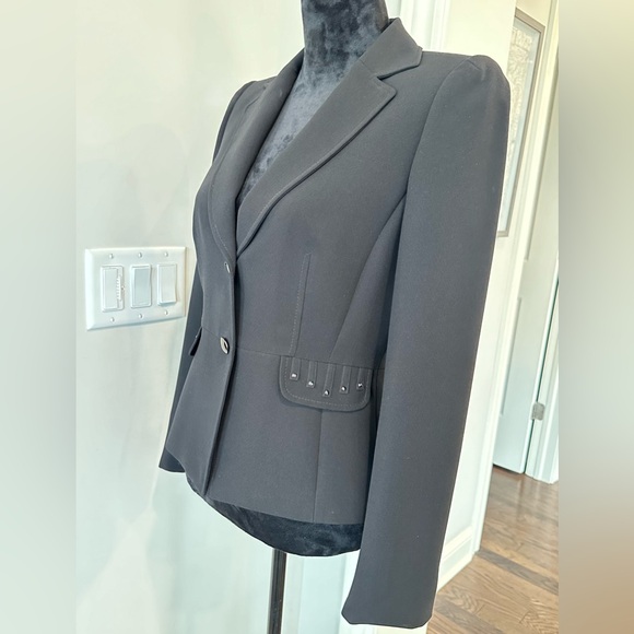 Tahari Arthur S. Levine Blazer Fitted Silhouette Black Women Size 6✨EUC✨ - Picture 5 of 16